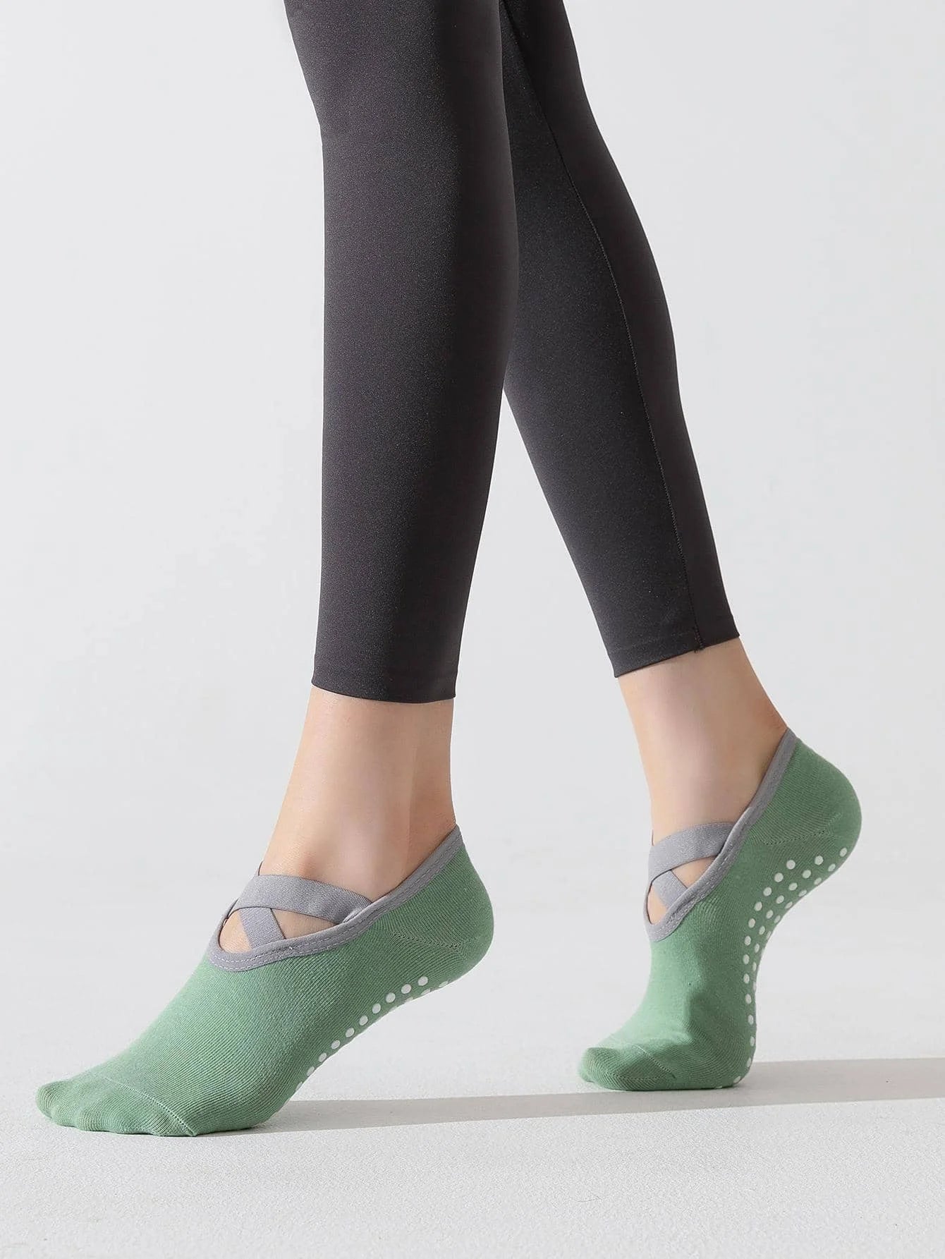 Women's Pilates socks, anti slip yoga socks, dance socks, floor socks